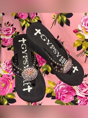 Gypsy soule 3” Black crystal platform sandals flip flops 90’s Y2K vintage shoes